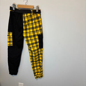 Hot Topic Women's Yellow Plaid & Black Cotton Cargo Pants, SZ S